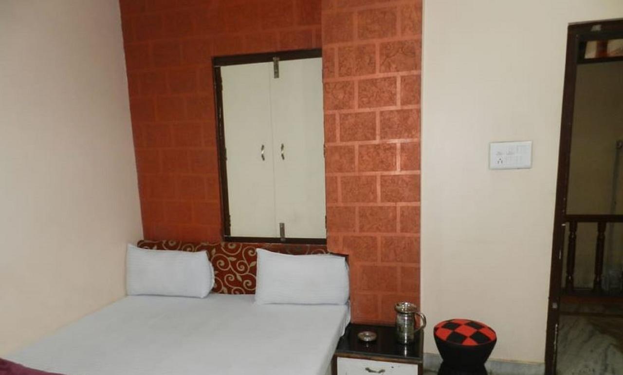 Hotel Lovely Ajmer Exteriör bild